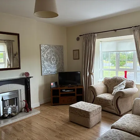 Comfortable Home, Close To Kilmore Quay